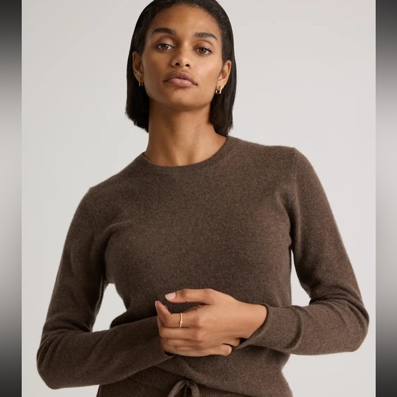 Quince Mongolian Cashmere Crewneck Sweater truffle brown size Sm never worn - Picture 1 of 7
